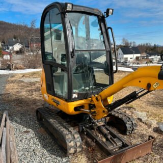 JCB 8020
