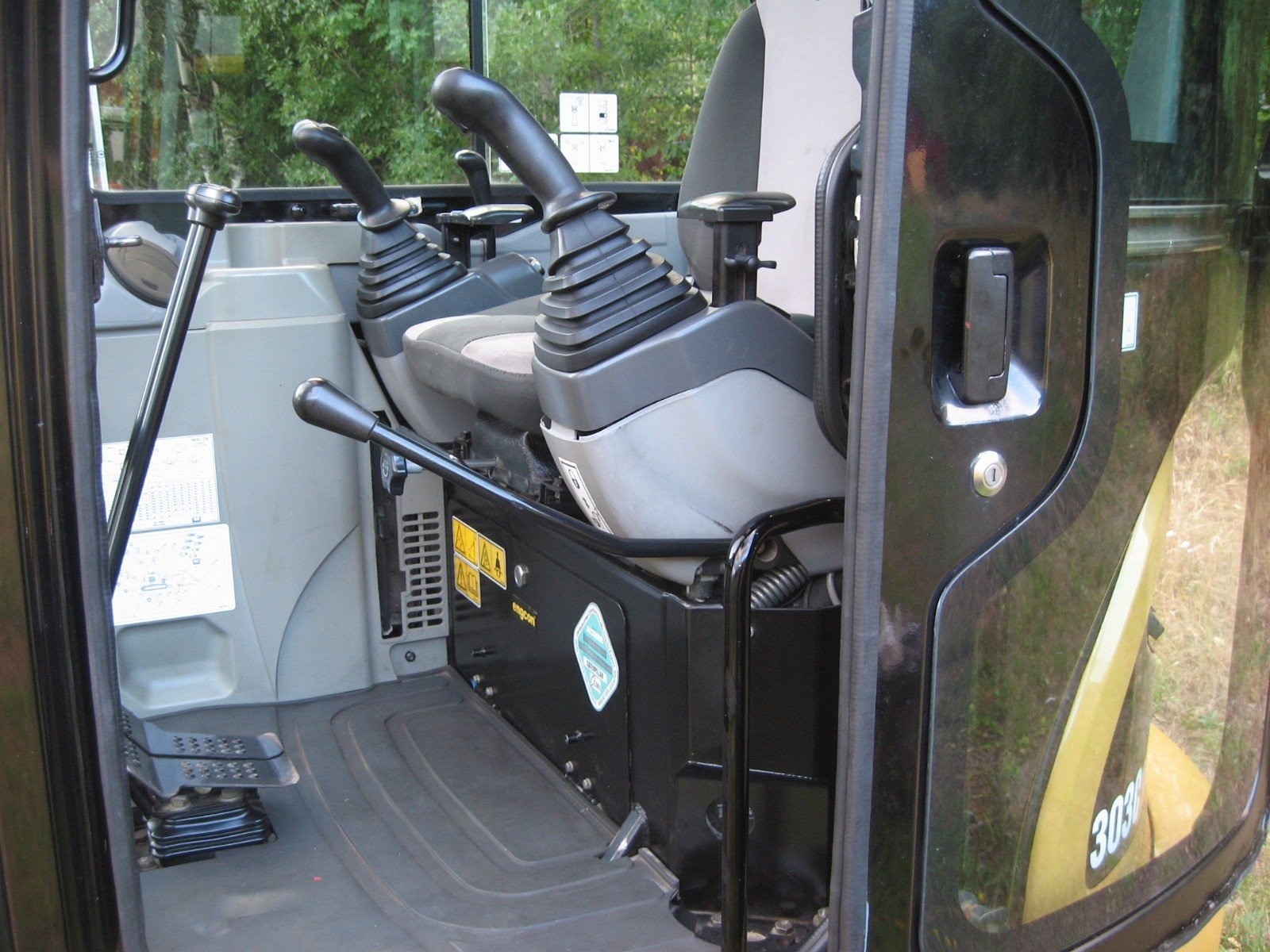 CATERPILLAR 303C – Image 10