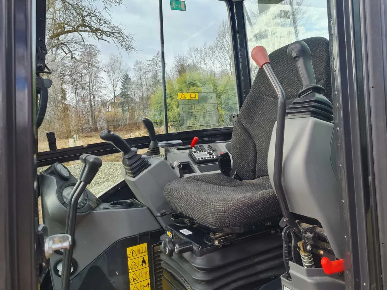 BOBCAT E34 – Image 2