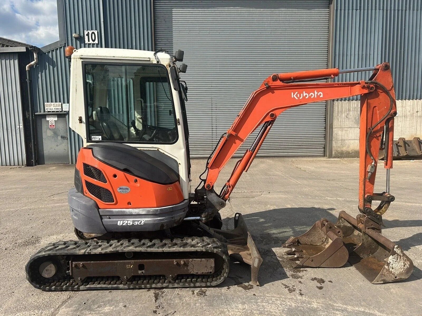 KUBOTA U25-3 – Image 2