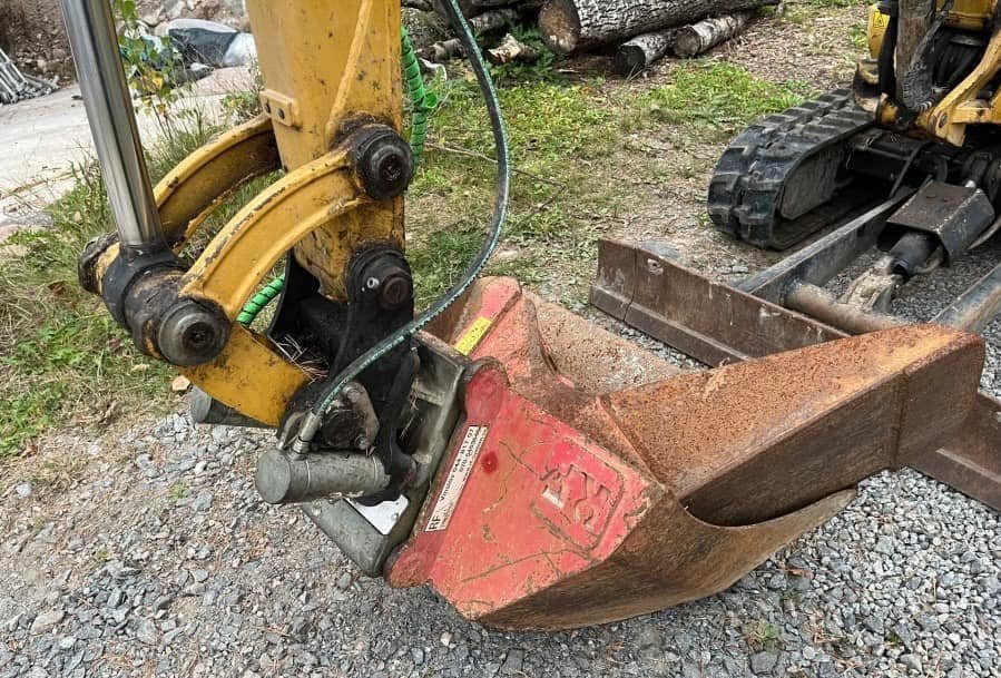 CATERPILLAR 302.2D – Image 20