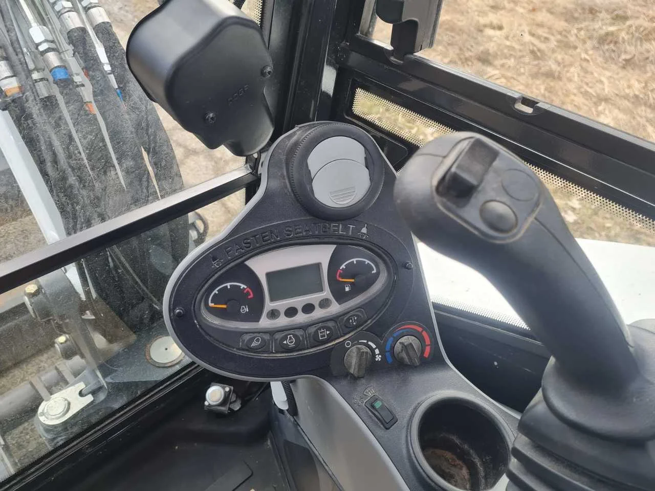 BOBCAT E34 – Image 3