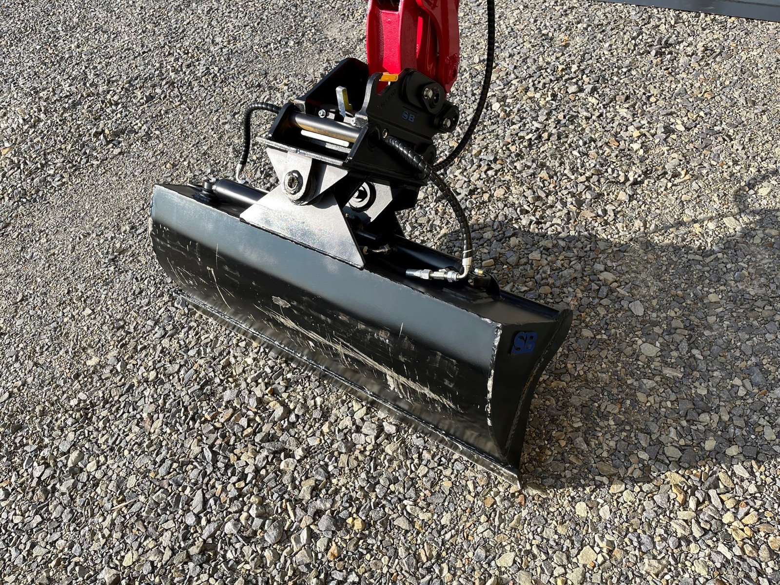 Yanmar Vio17 – Image 8
