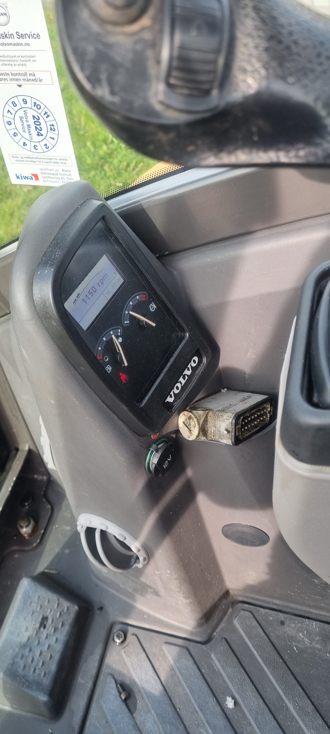 Volvo ECR 35D – Image 8