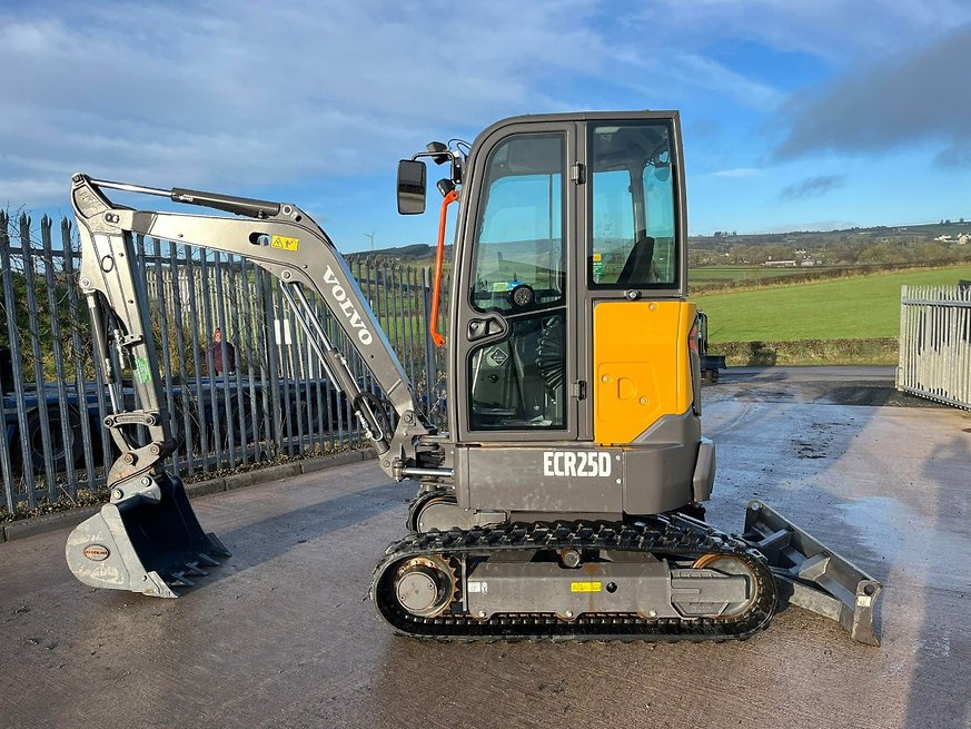 Volvo ECR25D – Image 19